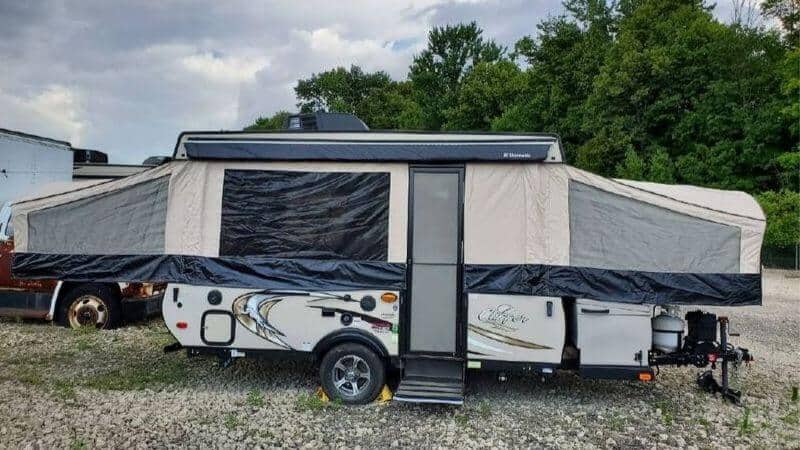 How Much Does A Pop Up Camper Weight On Average? - RVing Know How 1999 Coachmen Clipper Pop Up Camper