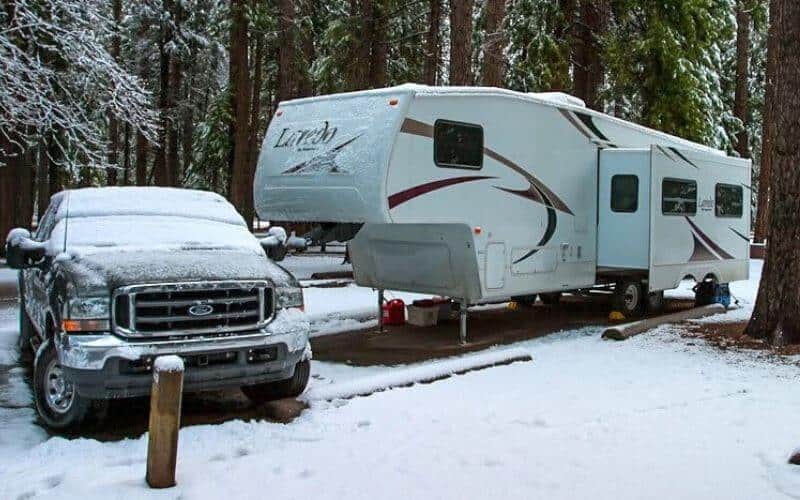 Best 4 Season Travel Trailer & RV Campers For Cold Weather Camping