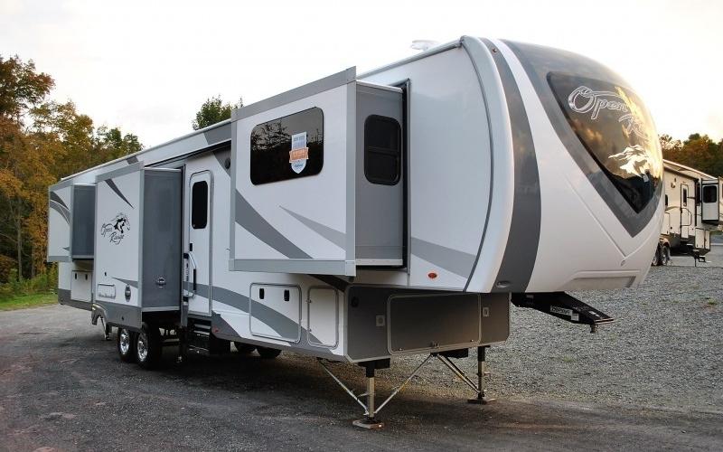 Best 4 Season Travel Trailer And RV Campers For Cold Weather Camping 12 Highland Ridge Open Range Roamer