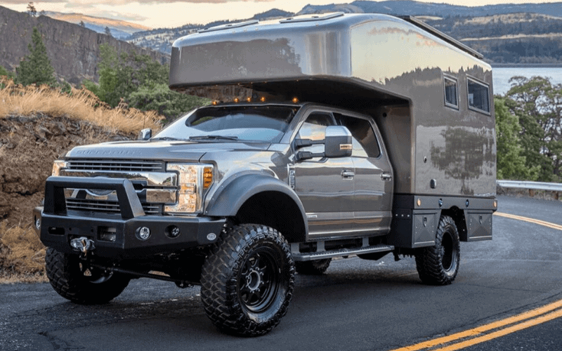 Bahn’s Custom Truck Campers