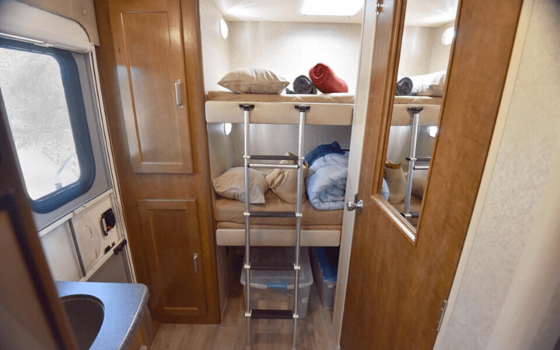 Lance Camper 2185 Bunks