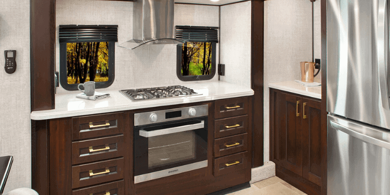 Palomino – Columbus 387FK Front kitchen