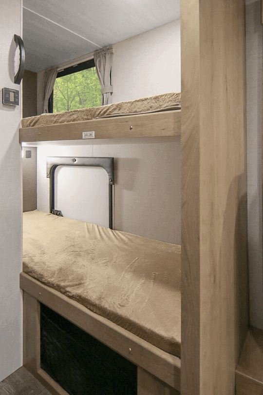 Winnebago Micro Minnie bunks Winnebago Micro Minnie bunks