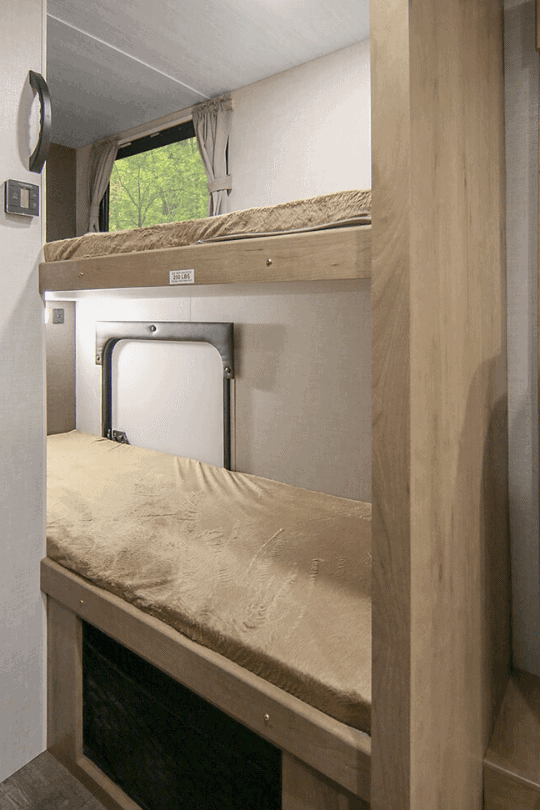 Winnebago Micro Minnie bunks