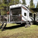 Amazing Fifth Wheel Travel Trailers with a Side Patio