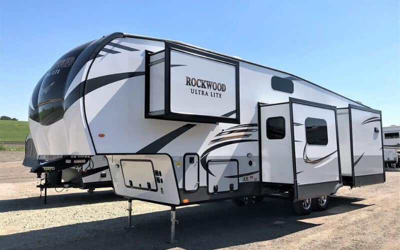 Forest River - Rockwood Ultra Lite Forest River - Rockwood Ultra Lite