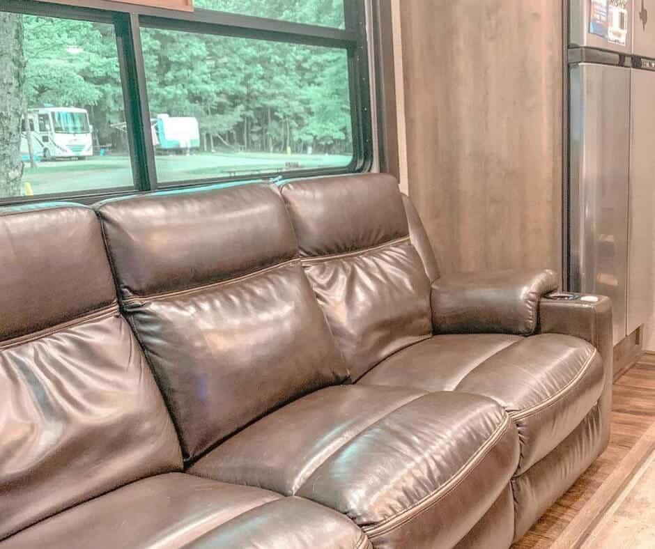 Is It legal To Sleep, walk or Cook Inside an RV While Driving? 3 Can You Sit In An RV While Driving