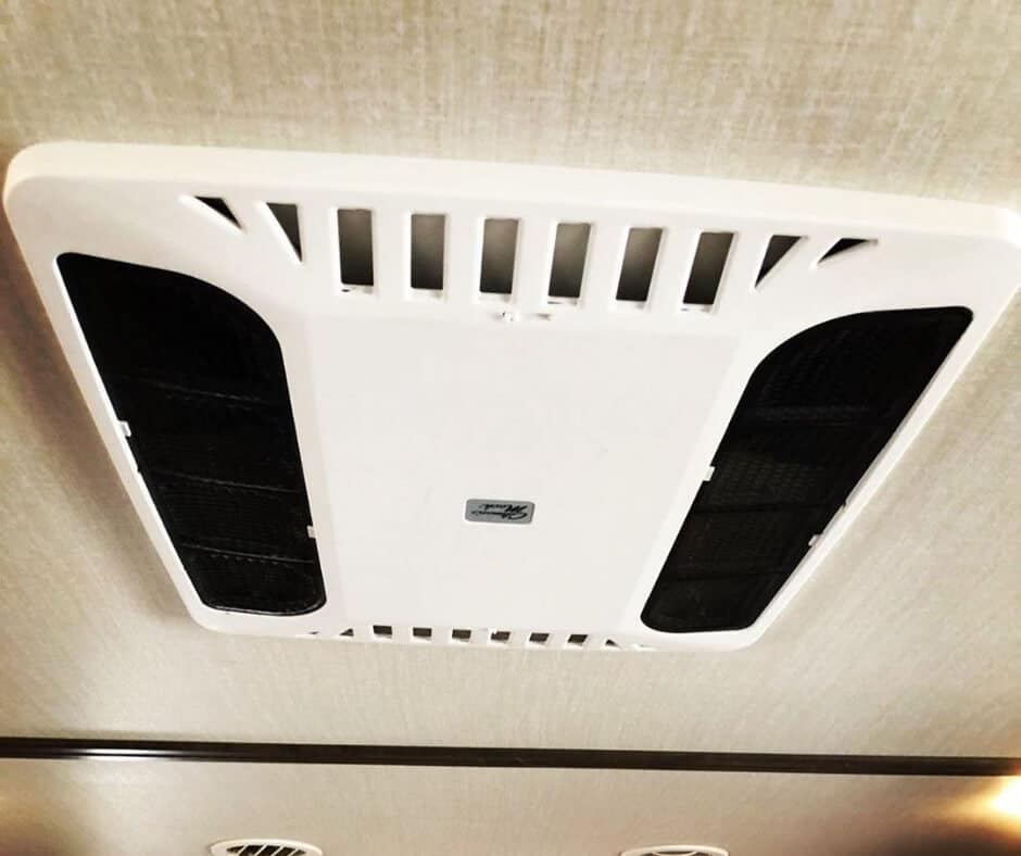 RV Air Conditioner RV Air Conditioner