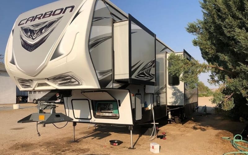 Mobile RV Repair Services For “STRESS-FREE” On Site RV Repair 5 Mobile RV Repair Benefits