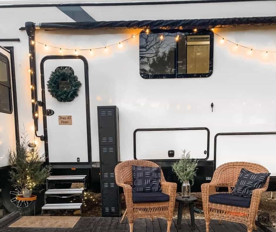 What Material Is Used To Make The RV Interior Wall? 4 What Are Motorhome Walls Made Of
