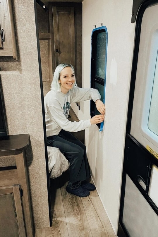 Factors That Impact the Cost of an RV Window Replacement