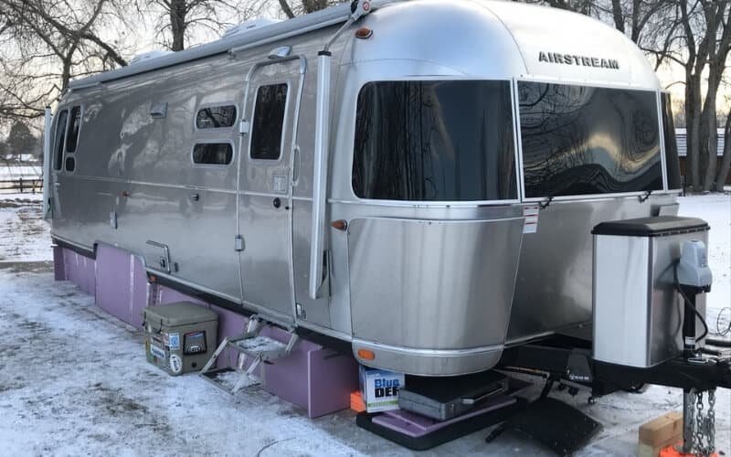 Put A Skirt On Your RV Put A Skirt On Your RV