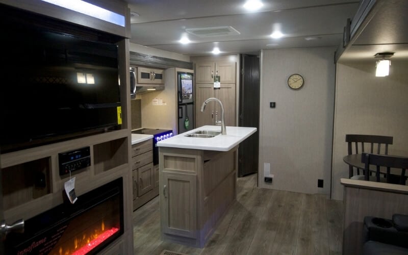 Reviews Of The Best Travel Trailers With A Kitchen Island