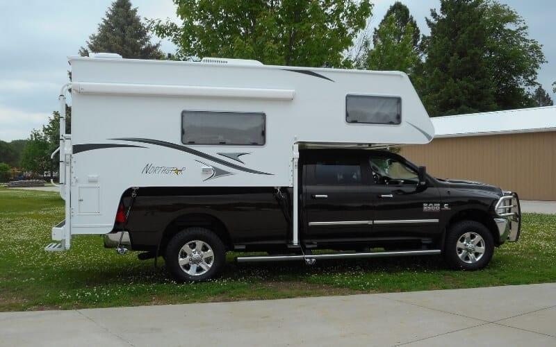 The 2021 9.5 Igloo U Truck Camper