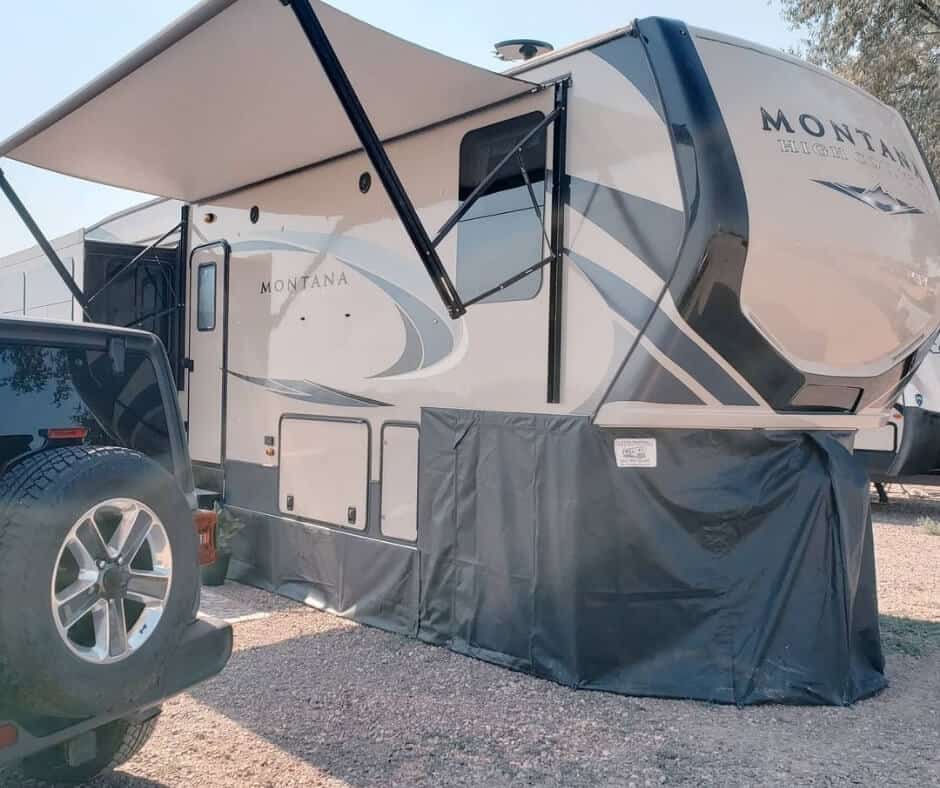 What Is RV Skirting And Why Should You Skirt Your Camper In The Winter 2 What Is RV Skirting