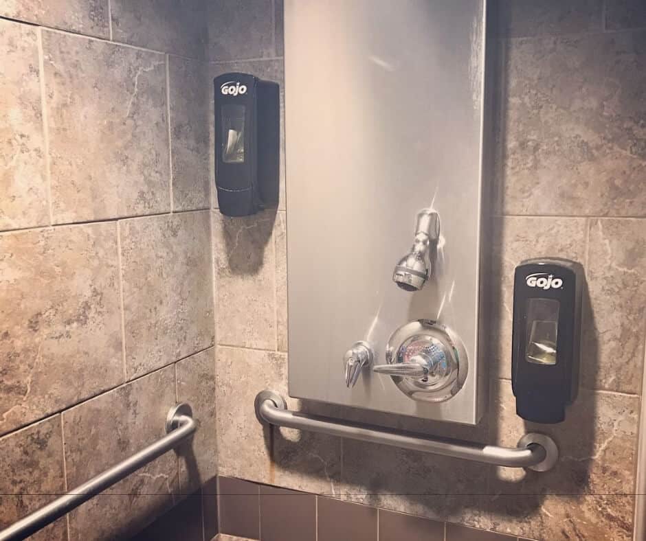 How to Take a Truck stops shower If You’re not a trucker 2 Where Can I Take Truck Stop Showers