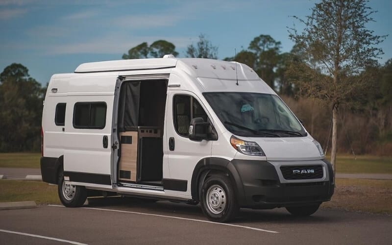 Winnebago – Solis 59P Winnebago – Solis 59P