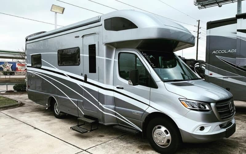 Winnebago View 24V Winnebago View 24V