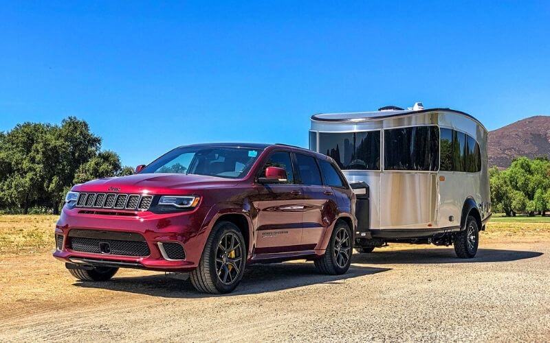 can a Jeep Cherokee to a camper trailer
