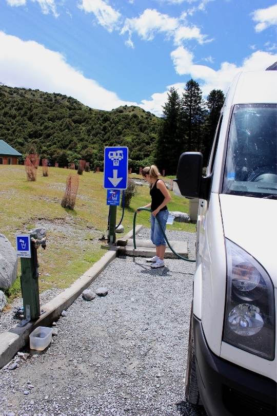 Where-To-Dump-Your-RV-Grey-And-Black-Tanks