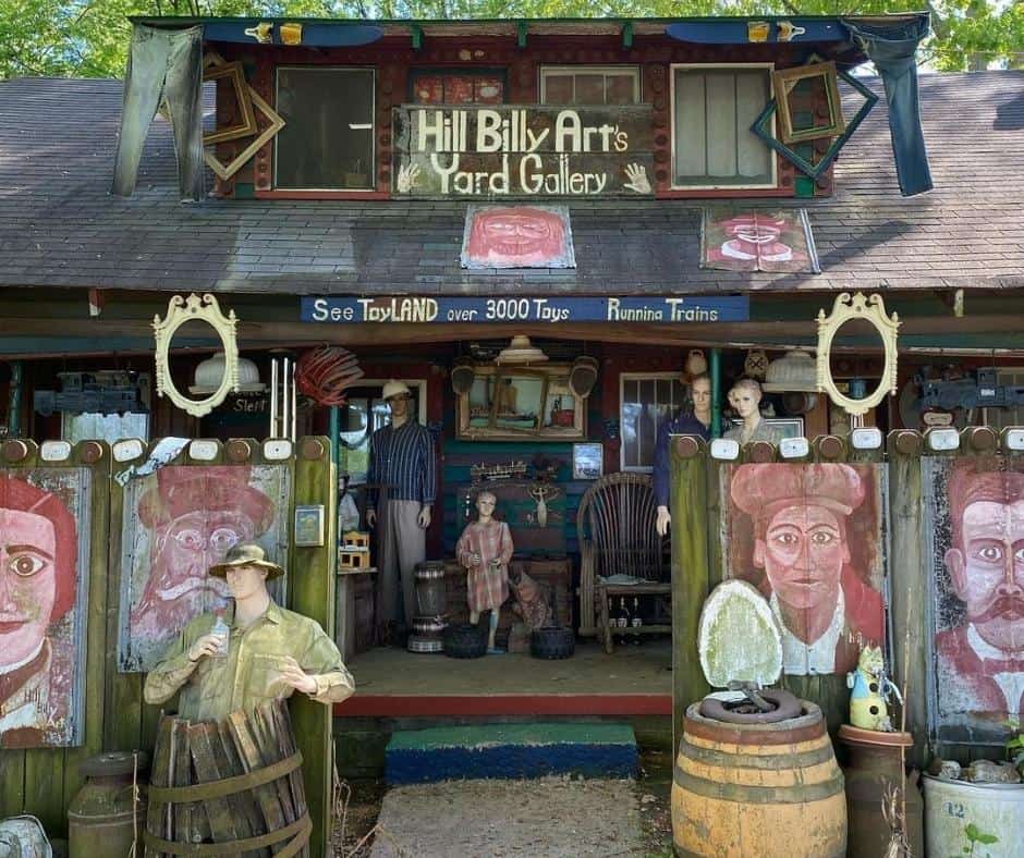 Weirdest Roadside Attractions in all 50 states across America 18 Apple-Valley-Hillbilly-Garden-and-Toyland-Kentucky