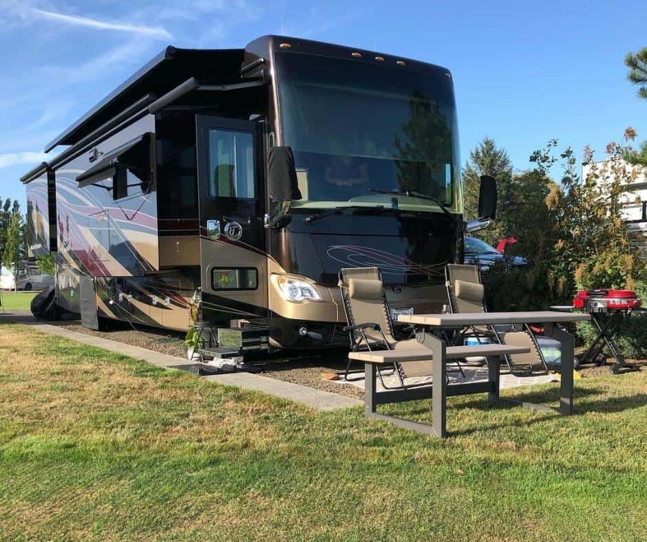 12 Full-Time RV Living Myths and Misconceptions You Need to Stop Believing 4 Bigger-RVs-Are-Better-For-Families