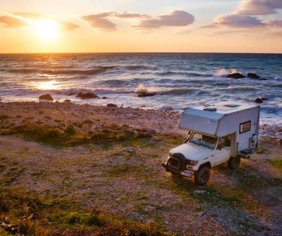 Pickup-Truck-with-Camper