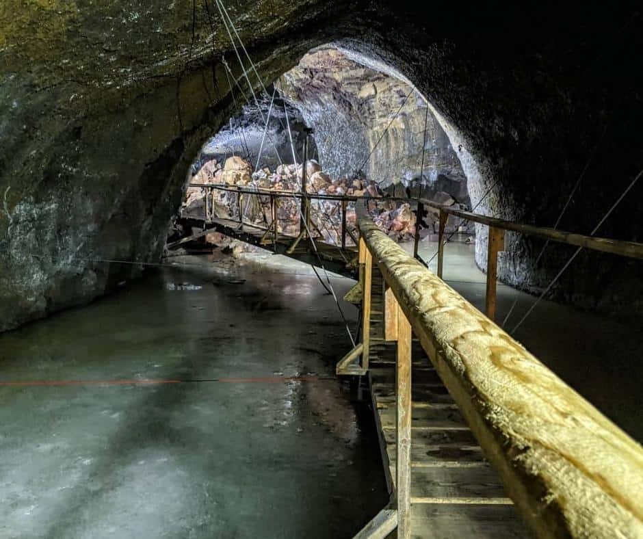 Weirdest Roadside Attractions in all 50 states across America 13 Shoshone-Ice-Caves-Idaho