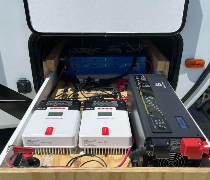 Solar Panels To Power Your RV Seem Like A Good Idea But Are They Really Worth It? 3 Solar-Is-Not-The-Most-Straightforward-Solution