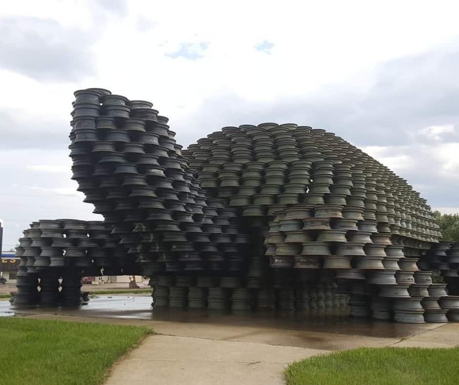 Weirdest Roadside Attractions in all 50 states across America 35 Weel-Turtle-North-Dakota