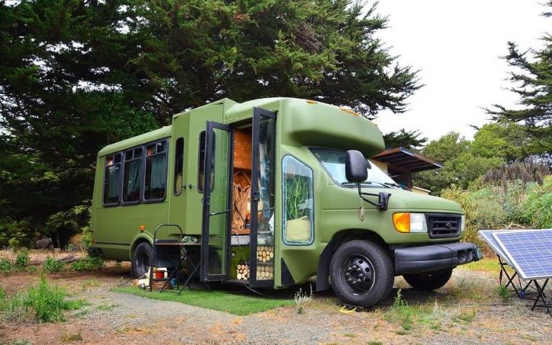 Reasons to Avoid Skoolies & Bus Conversions For Living On The Road 2 What Is A Skoolie?