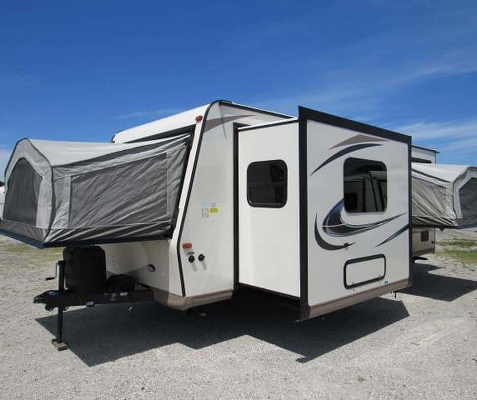 5th Wheel vs. Travel Trailer: What's the Difference And Which Should You Buy? 6 Hybrid Trailers