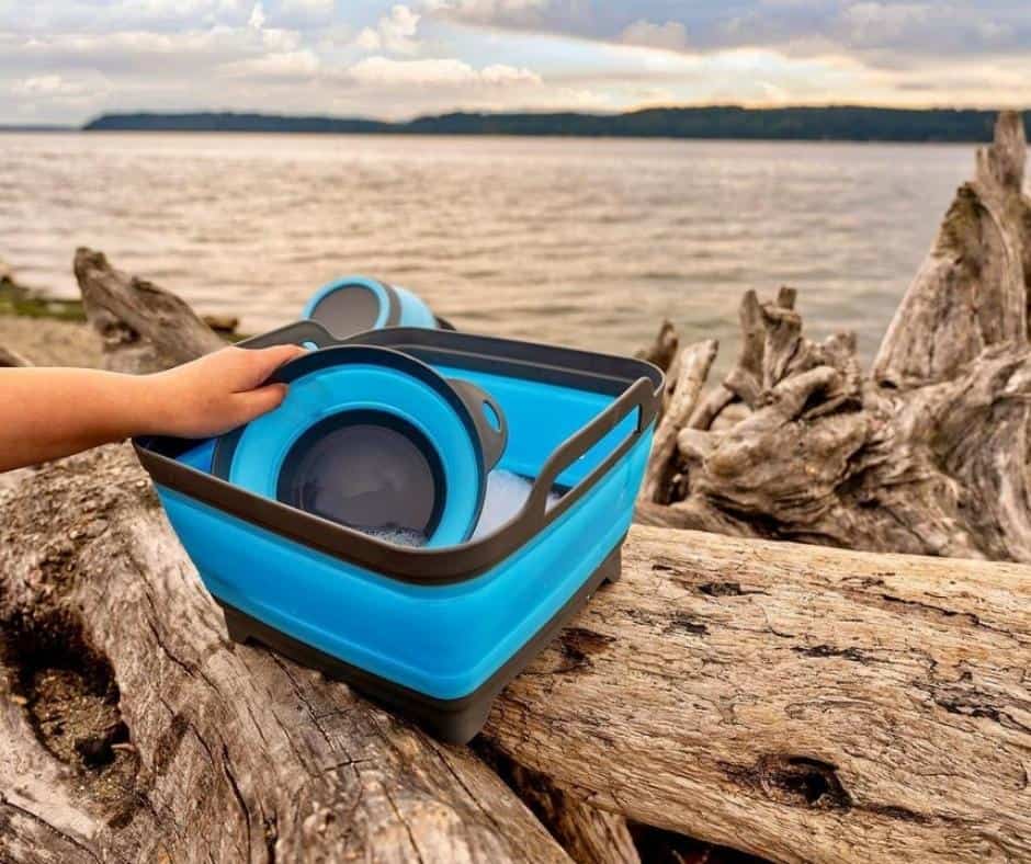 20 RV Boondocking Tips And Tricks to Make Your Off-Grid Camping Easier Than You Think 5 Wash Dishes with a Basin or Bowl