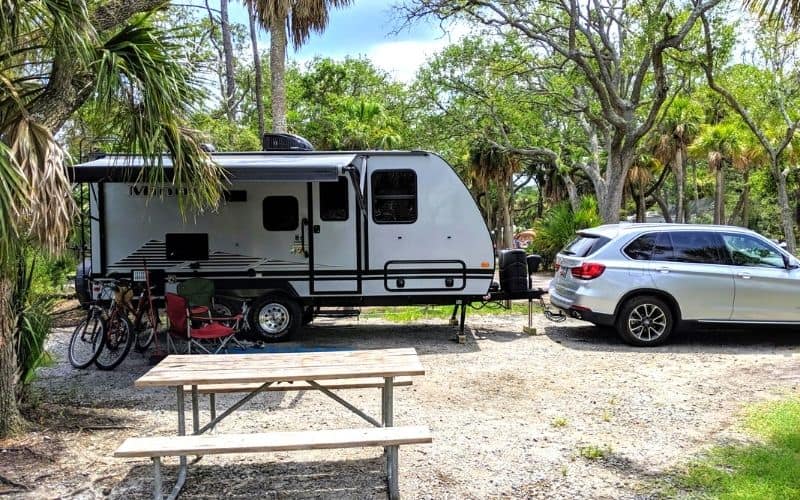 10 Best Mid-Size SUVs For Towing A Travel Trailer