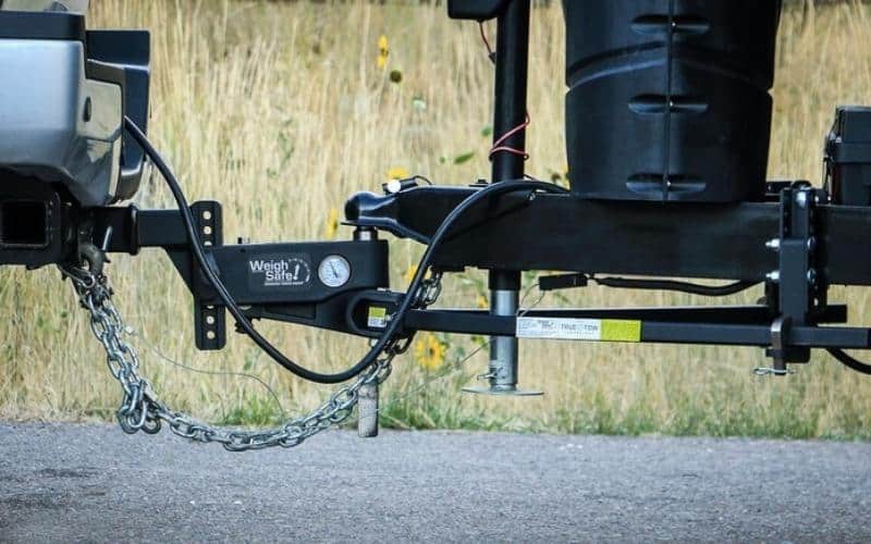 Are There Any Downsides of a Weight Distribution Hitch
