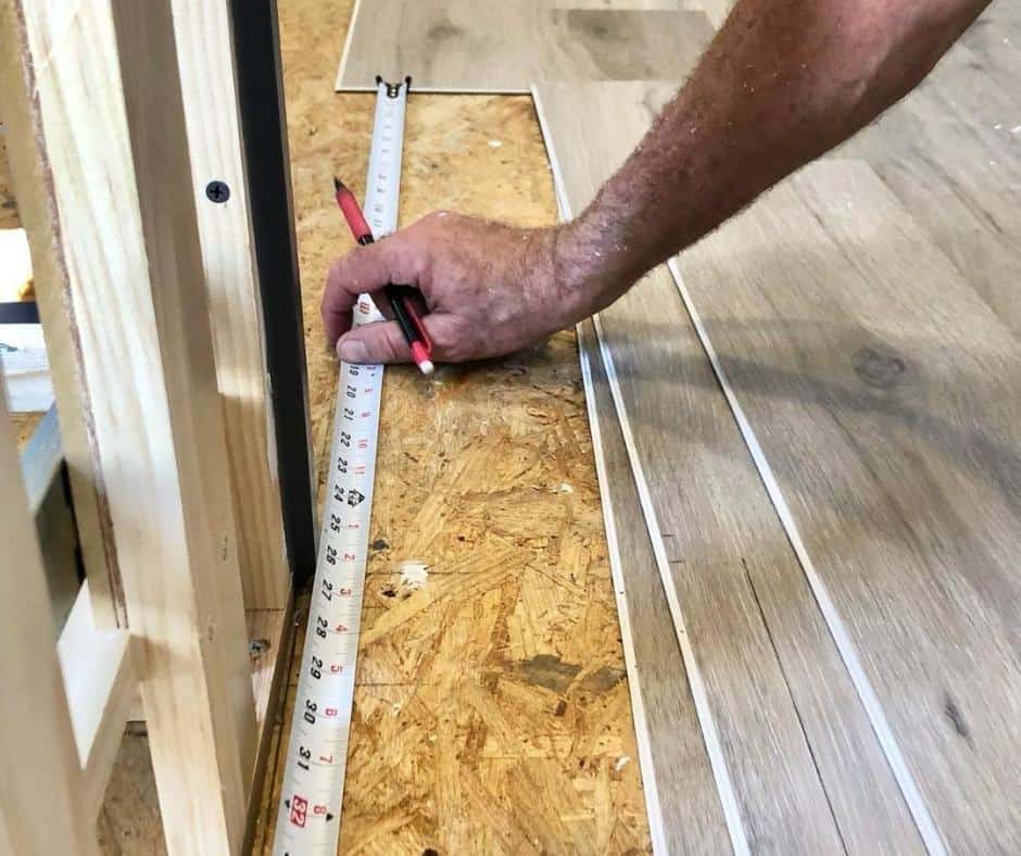 6 Best Replacement Flooring Options for Your RV & How to Choose 3 Choosing the Right RV Flooring for Your Lifestyle