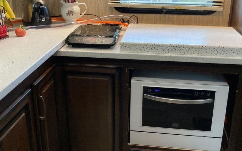 Reasons Why You (Probably) Don’t Need an RV Dishwasher