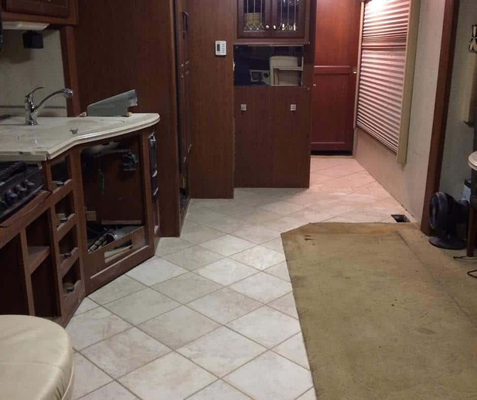 Types of RV Replacement Flooring Materials 