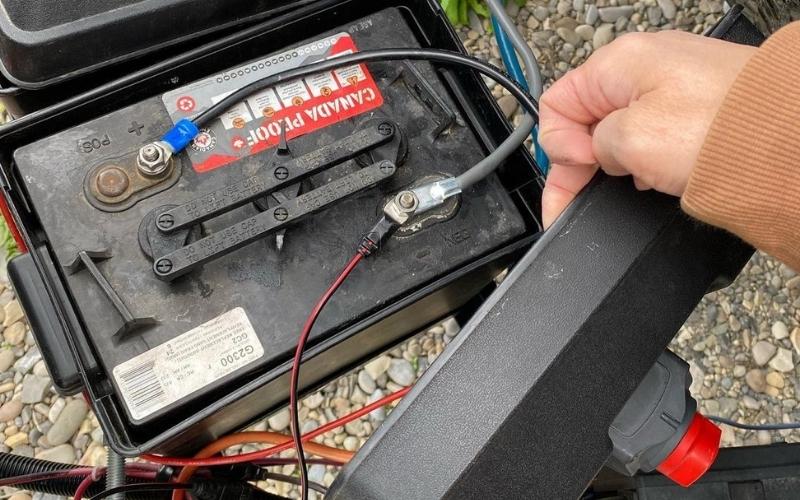 RV Battery Disconnect Switch