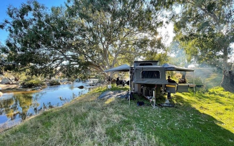 Best RV for Boondocking in 2024 for OffGrid Travel Trailer Adventures