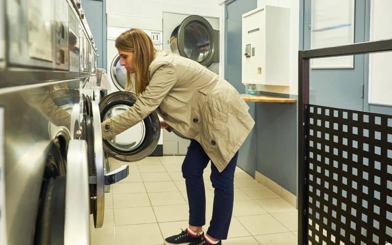 Using Public Laundromats