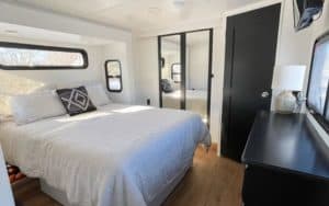 Are There 3 Bedroom RVs