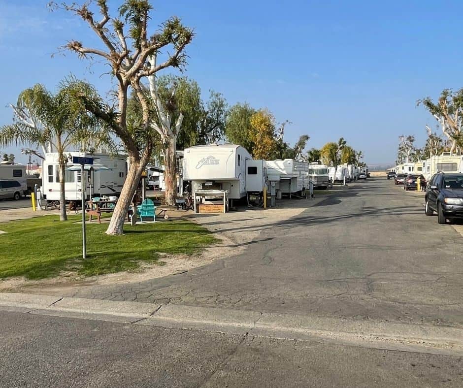 Additional Considerations When Choosing a Long-Term RV Park