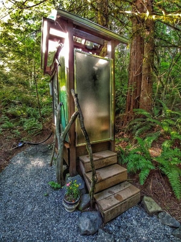 How to Keep Moisture Out of Your RV to Minimize Condensation 5 Shower Outside or at Campsite Facilities