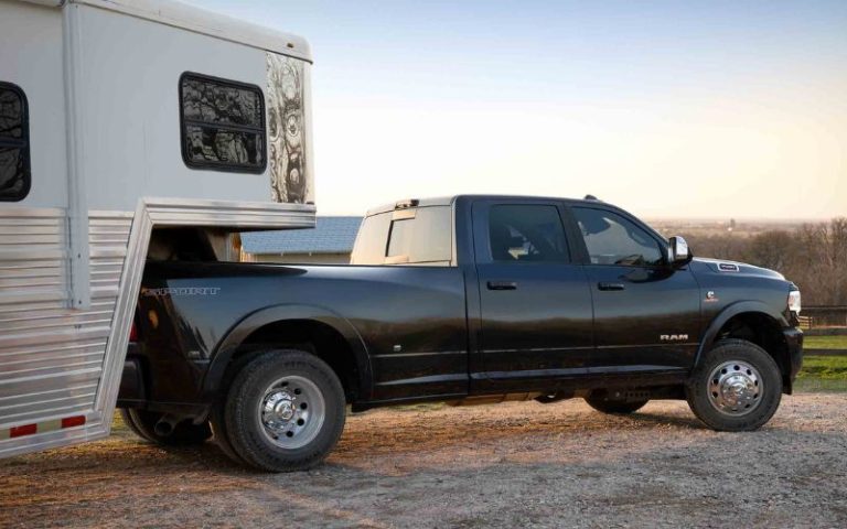 What Size Truck Do You Need to Pull a Travel Trailer?