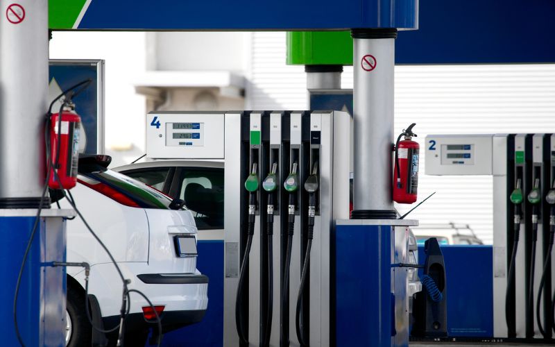 RV Friendly Gas Stations: How to Find and Fueling Up When Towing A Big Camper or Trailer 4 Tips for Finding Fueling Stations