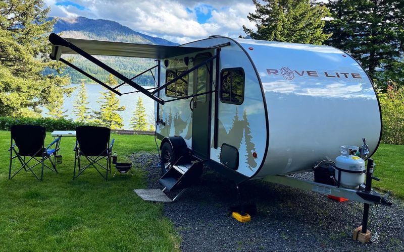 How Wide Can Your RV Legally Be? (And Why It Matters!) 5 Does RV Width Change By RV Type