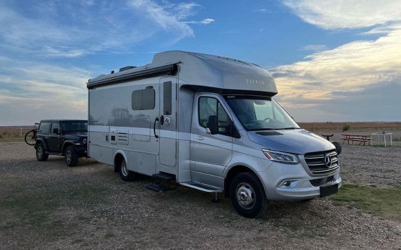 The 6 Best Class C and B Diesel RVs Under 30 Feet 3 Tiffin – Wayfarer 25 SW Class C Motorhome
