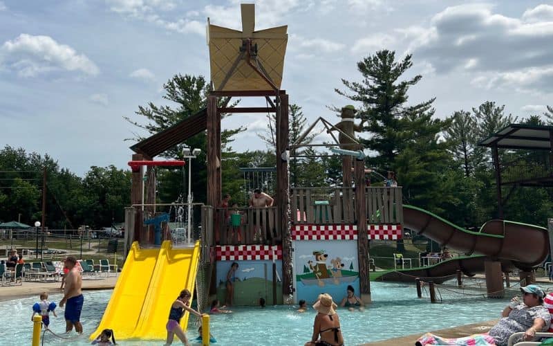 41 Stunning Campgrounds on Lake Michigan to Check Out in 2023 21 Jellystone Park & Campground