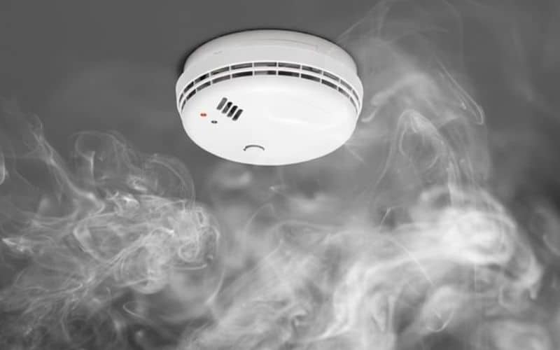Understanding The Sounds Your Carbon Monoxide Detector Makes